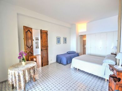 Three Bedroom Praiano Villa Luxury Huge Terraces